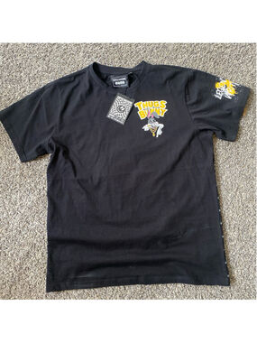 Super Massive Thug Bunny Street Wear XL